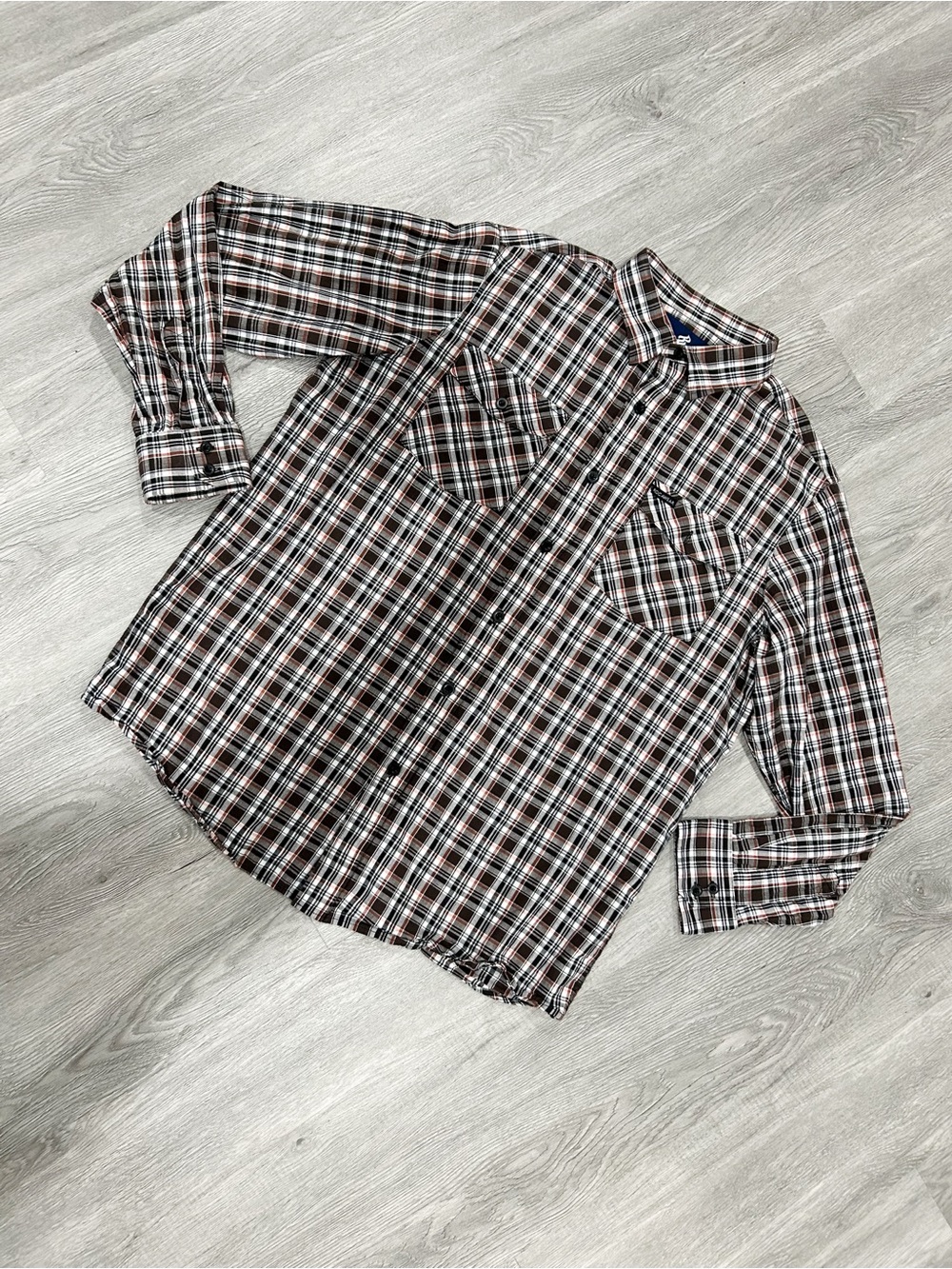 Rocawear Men's Black, White & Brown Plaid Button-Down Shirt